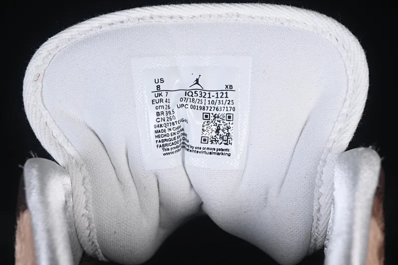 All categories Air Jordan Jordan series basketball shoes Air Jordan 1 Low Air Jordan 1 Low AJ1 Joe 1 Year of the Horse limited low-top retro cultural basketball shoes IQ5321-121